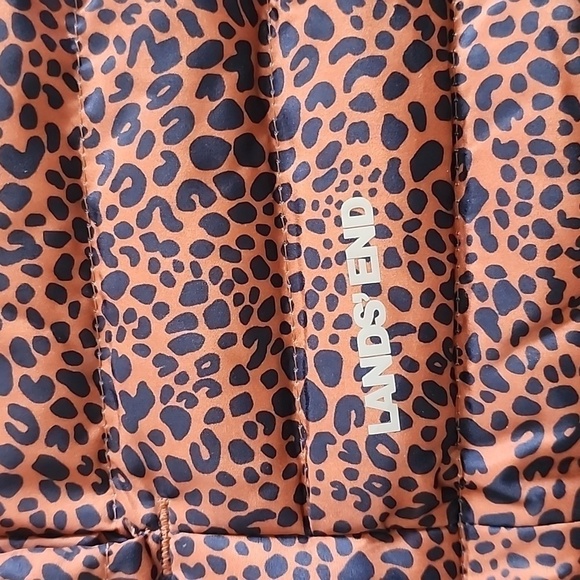 Lands End Women's Cheetah Print Puffer Vest Sz 1X - Picture 2 of 5